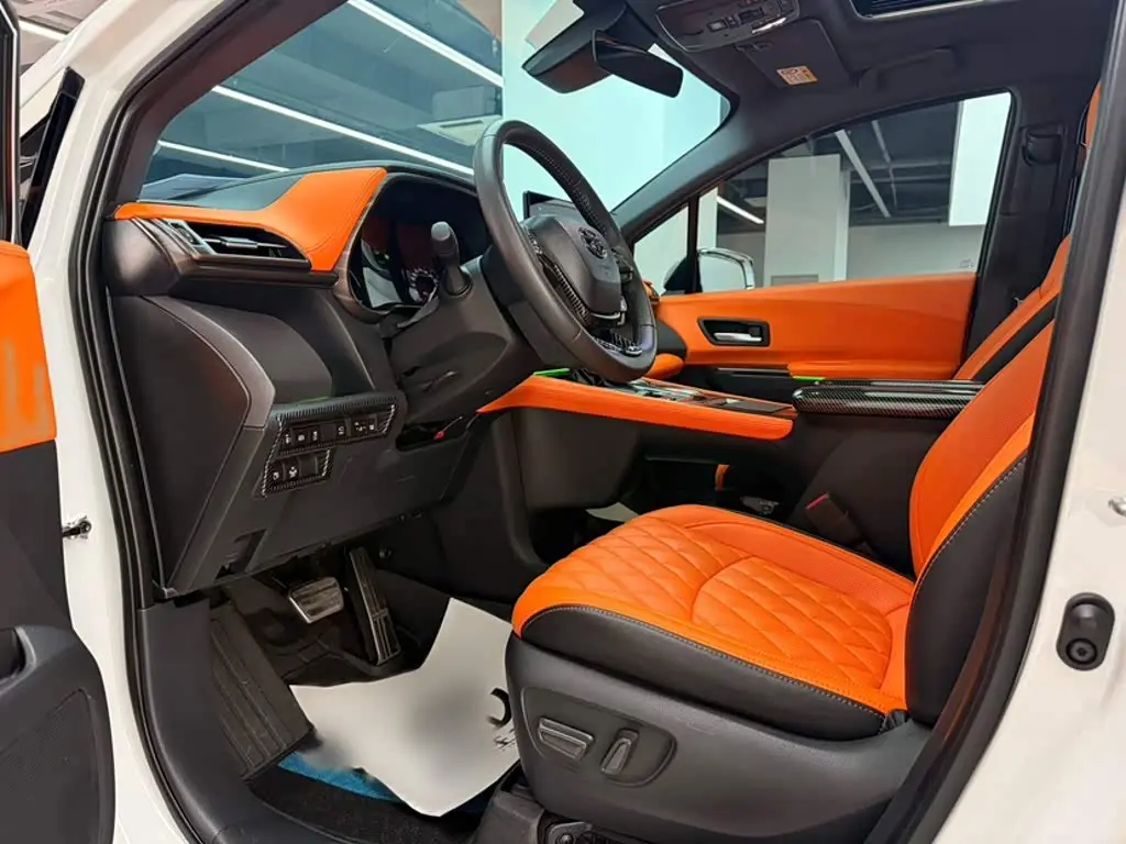 Toyota Sienna 2024 — Photo 17/20