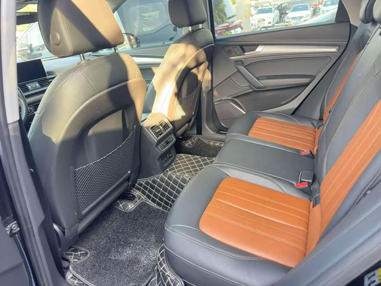 Audi Q5L 2020 — Photo 13/14