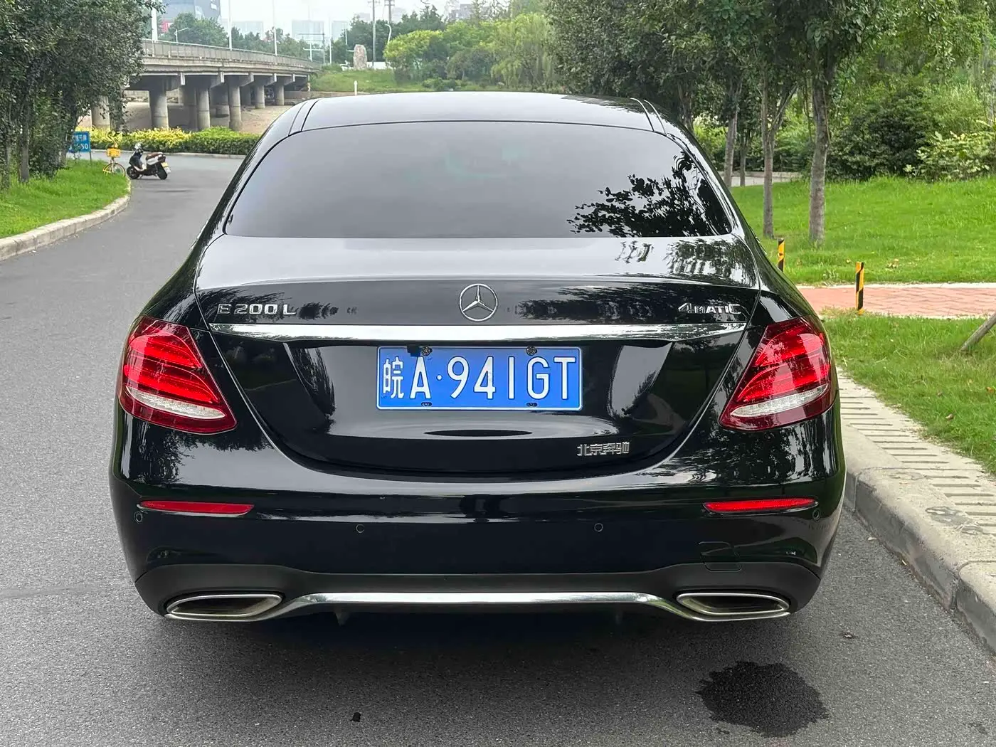 Mercedes-Benz E-Class 2019 — Фото 10/11