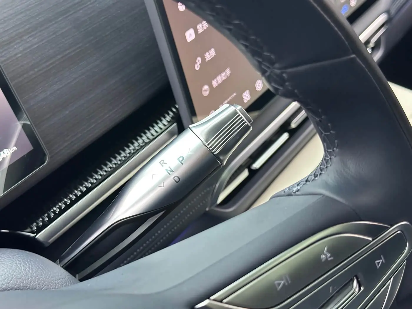 Voyah Auto Voyah Dreamer 2025 — Photo 12/20