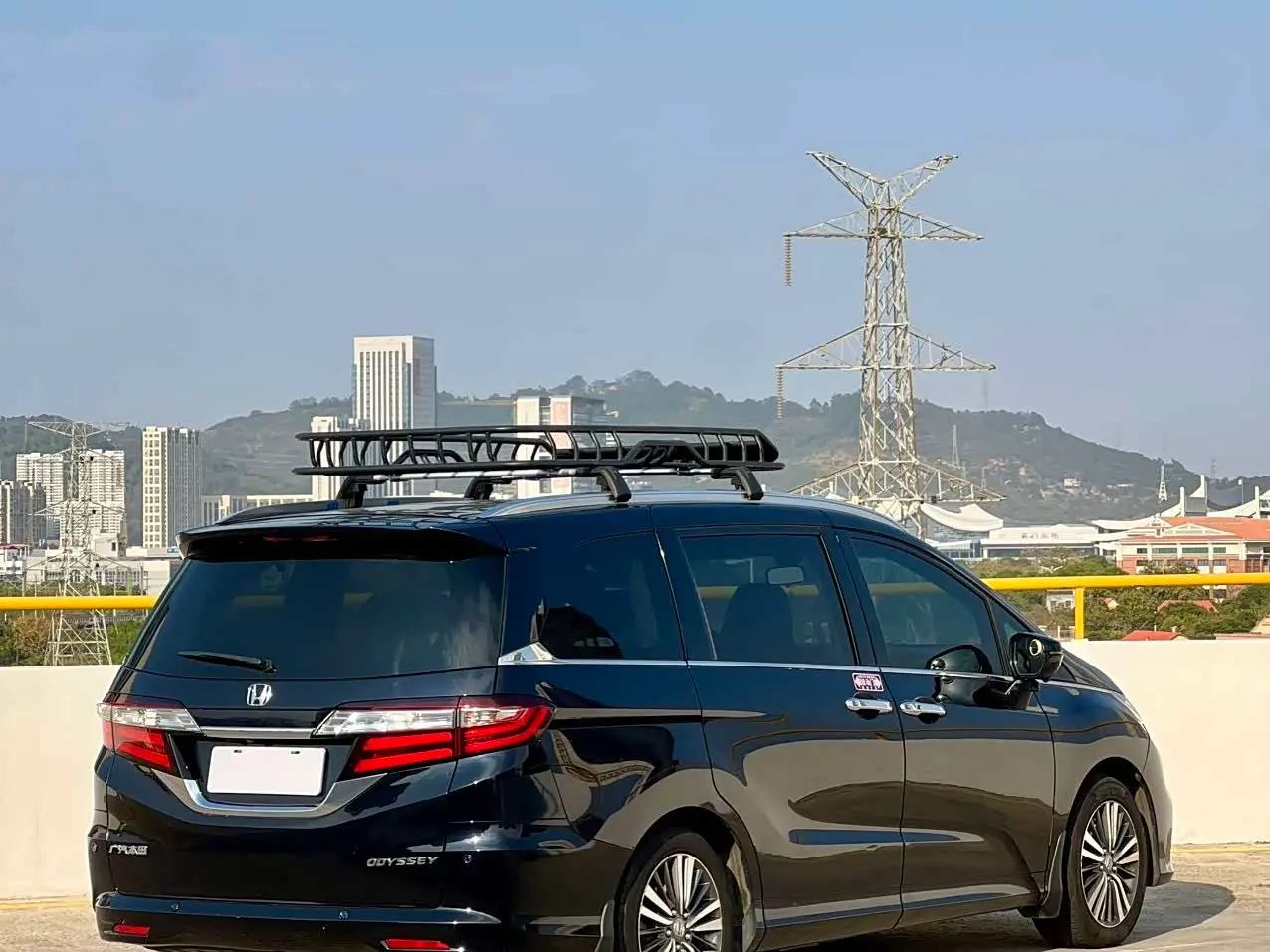 Honda Odyssey 2019 — ფოტო 8/14