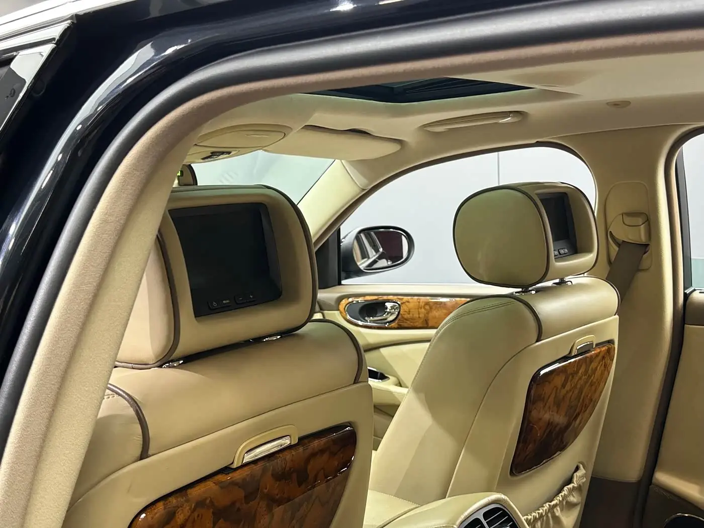 Jaguar XJ 2005 — Фото 20/20