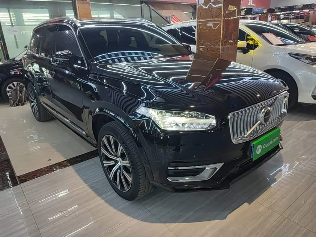 Volvo XC90 2023 — Фото 4/20