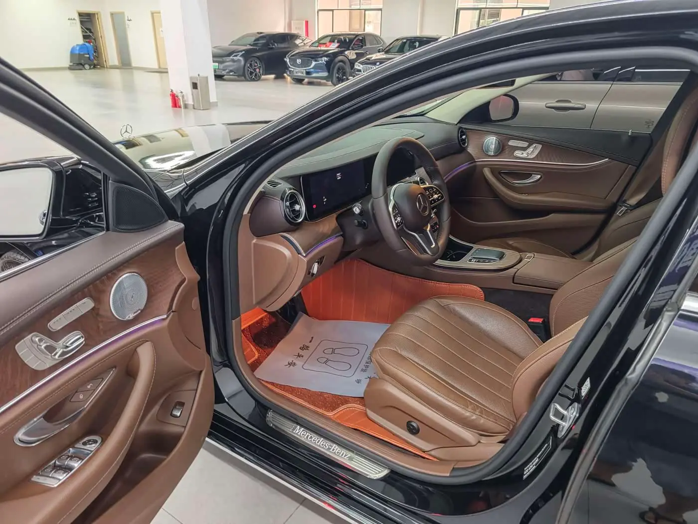 Mercedes-Benz E-Class 2020 — Фото 2/9