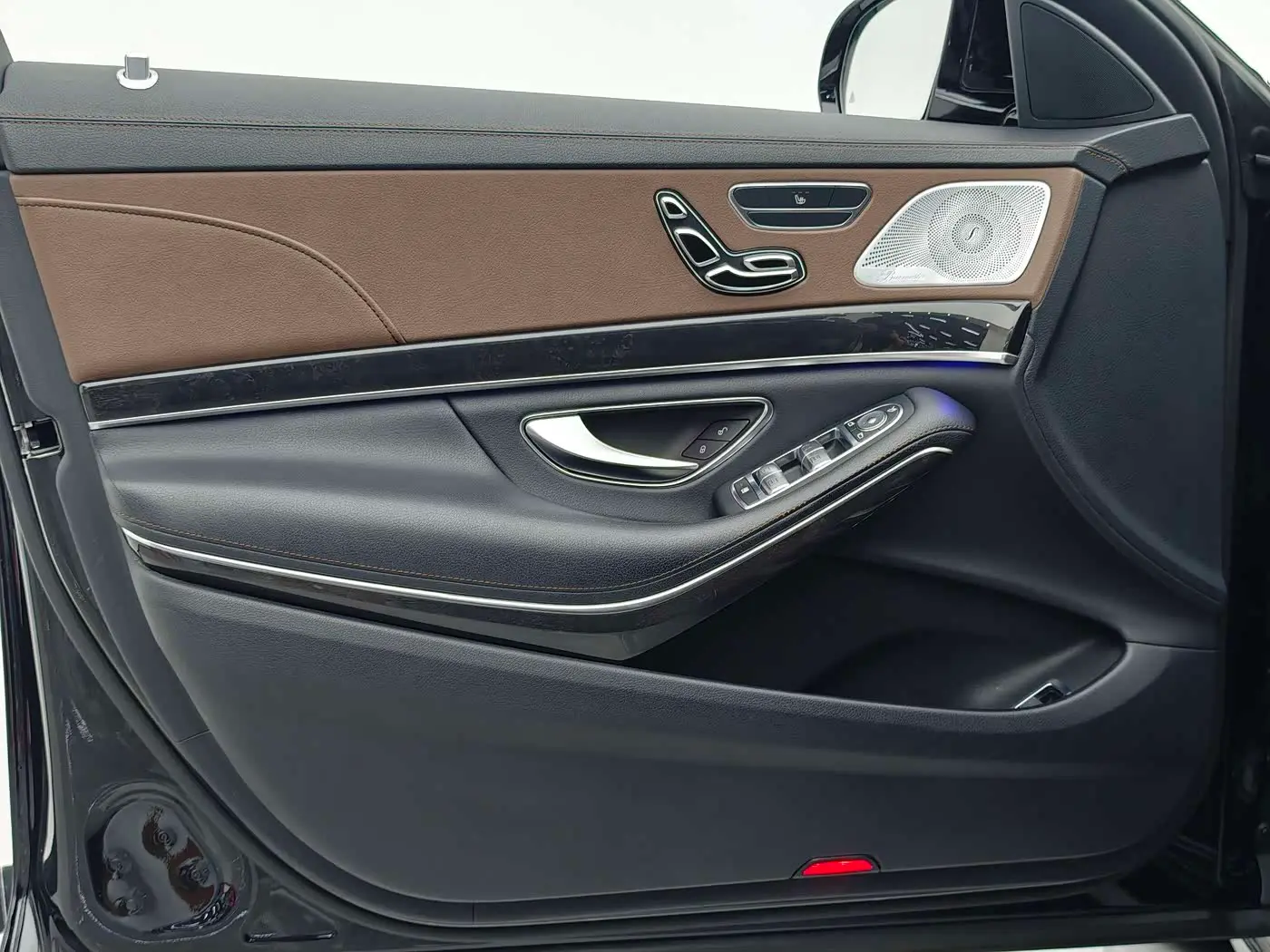 Mercedes-Benz S-Class 2017 — Фото 5/17