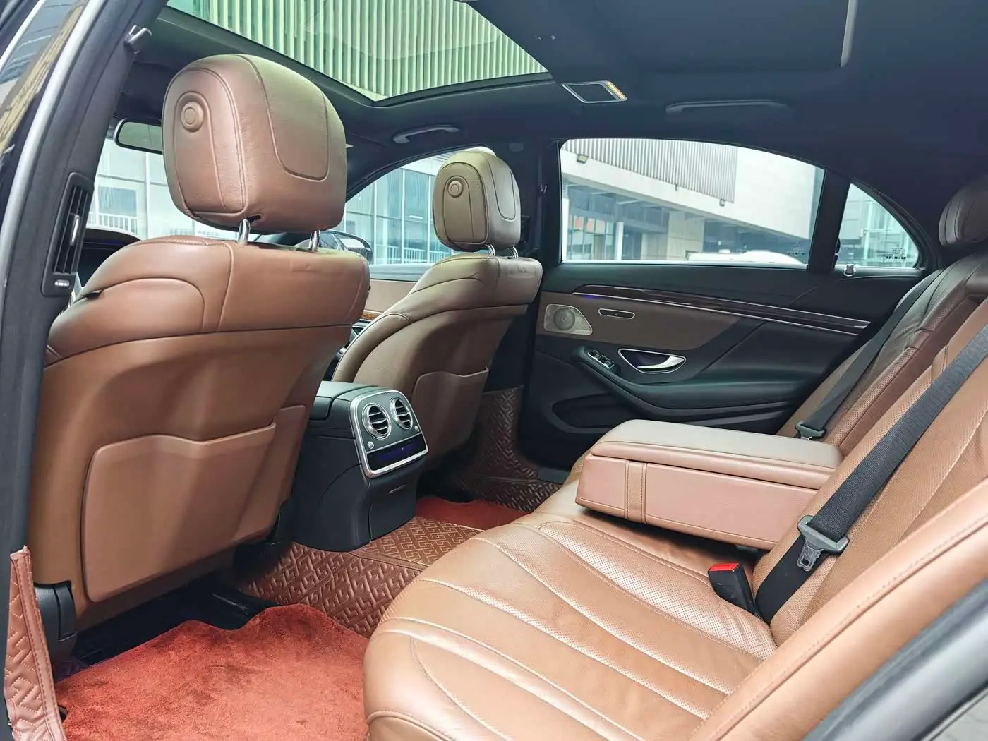 Mercedes-Benz S-Class 2015 — Фото 8/20