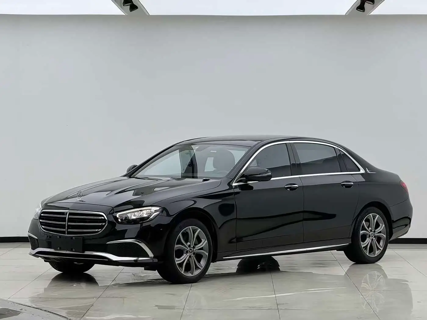 Mercedes-Benz E-Class, 2022