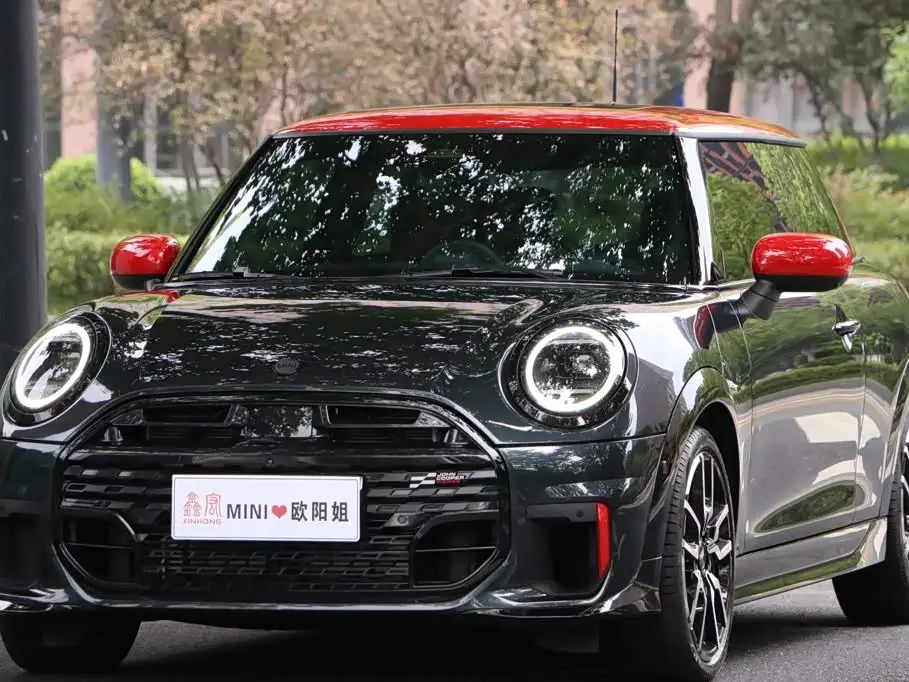 MINI JCW, 2025