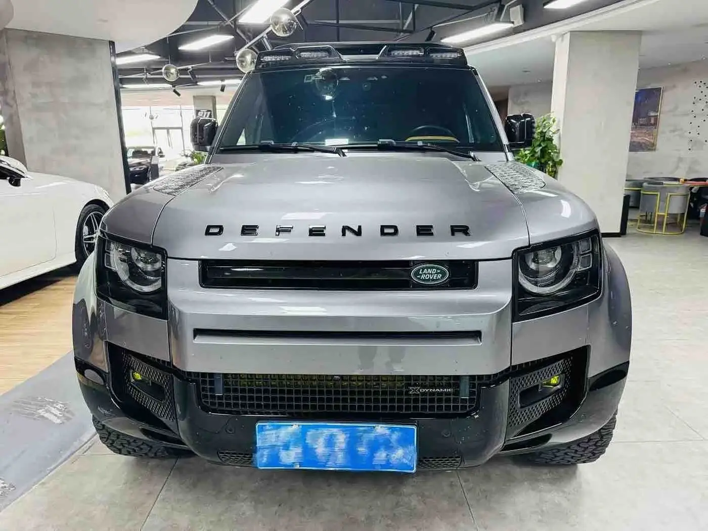 Land Rover Defender 2023 — Şəkil 2/9