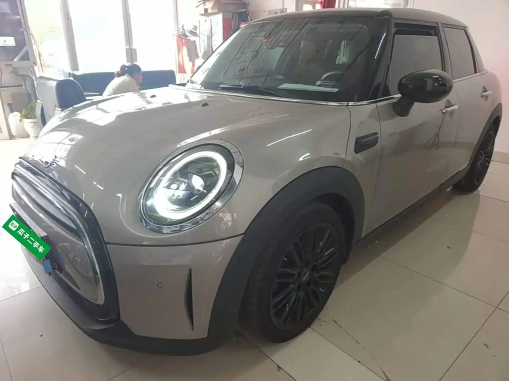 MINI MINI 2021 — Photo 2/20