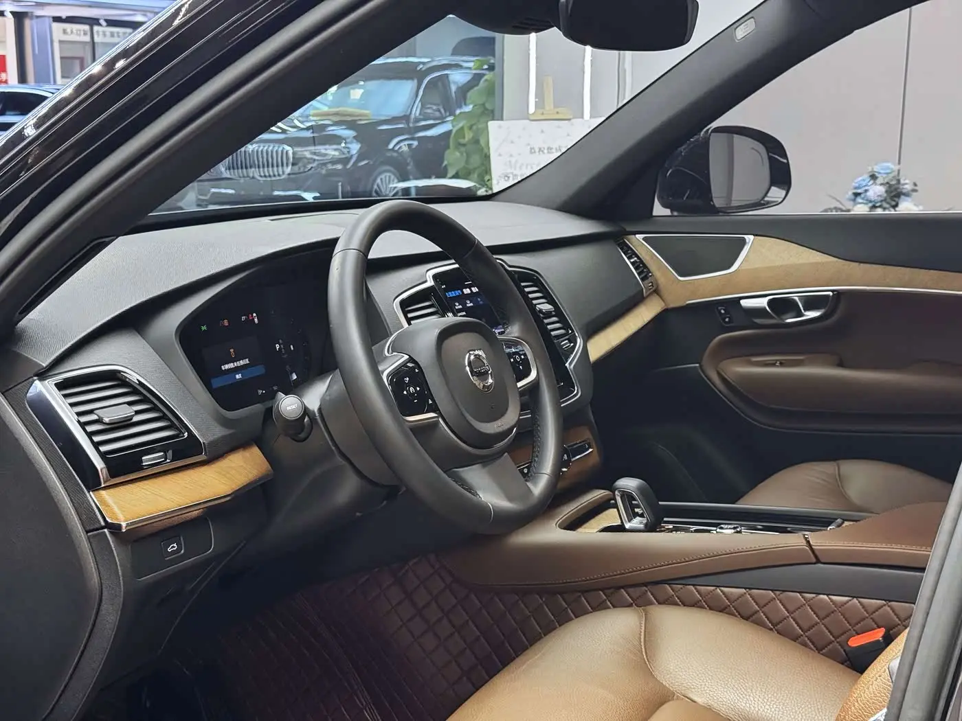 Volvo XC90 2022 — Photo 5/9