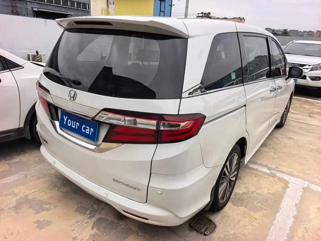 Honda Odyssey 2018 — Photo 6/16