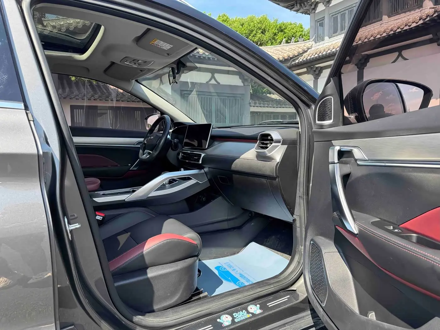 Geely Binyue 2022 — Photo 10/20