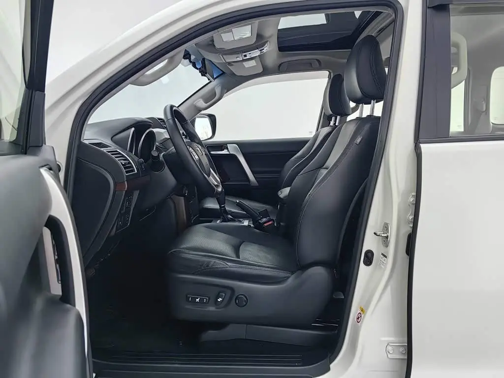 Toyota Prado 2017 — Фото 10/20