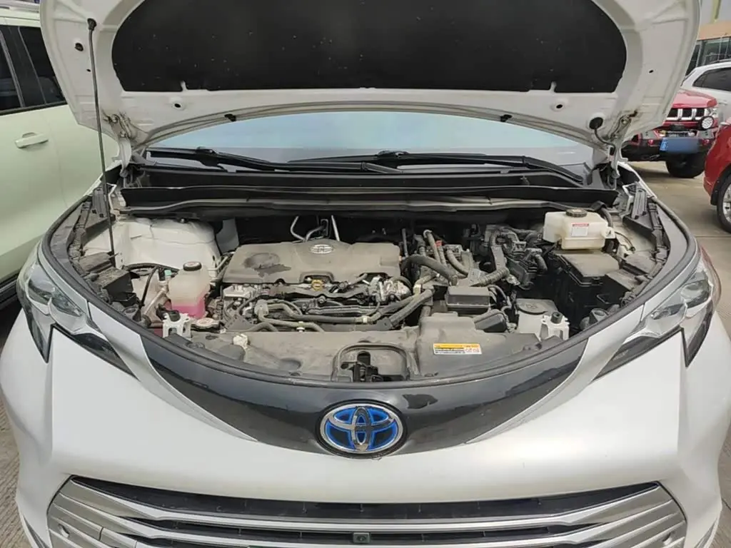 Toyota Sienna 2022 — Photo 20/20