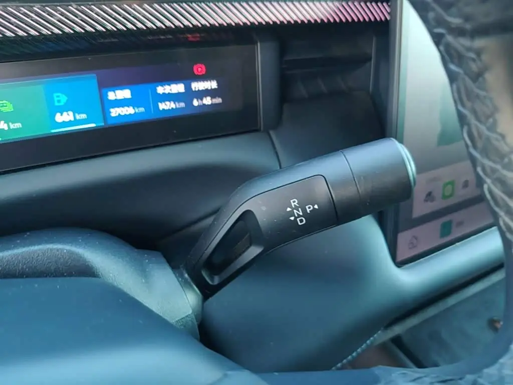 Lynk & Co 900 2025 — Photo 14/20