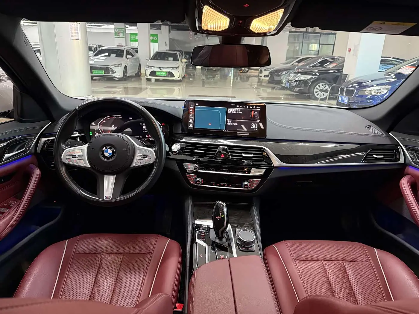 BMW 5 Series 2023 — Photo 11/16