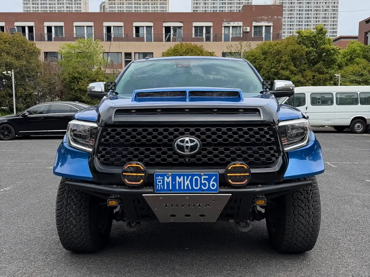 Toyota Tundra 2019 — Photo 2/9