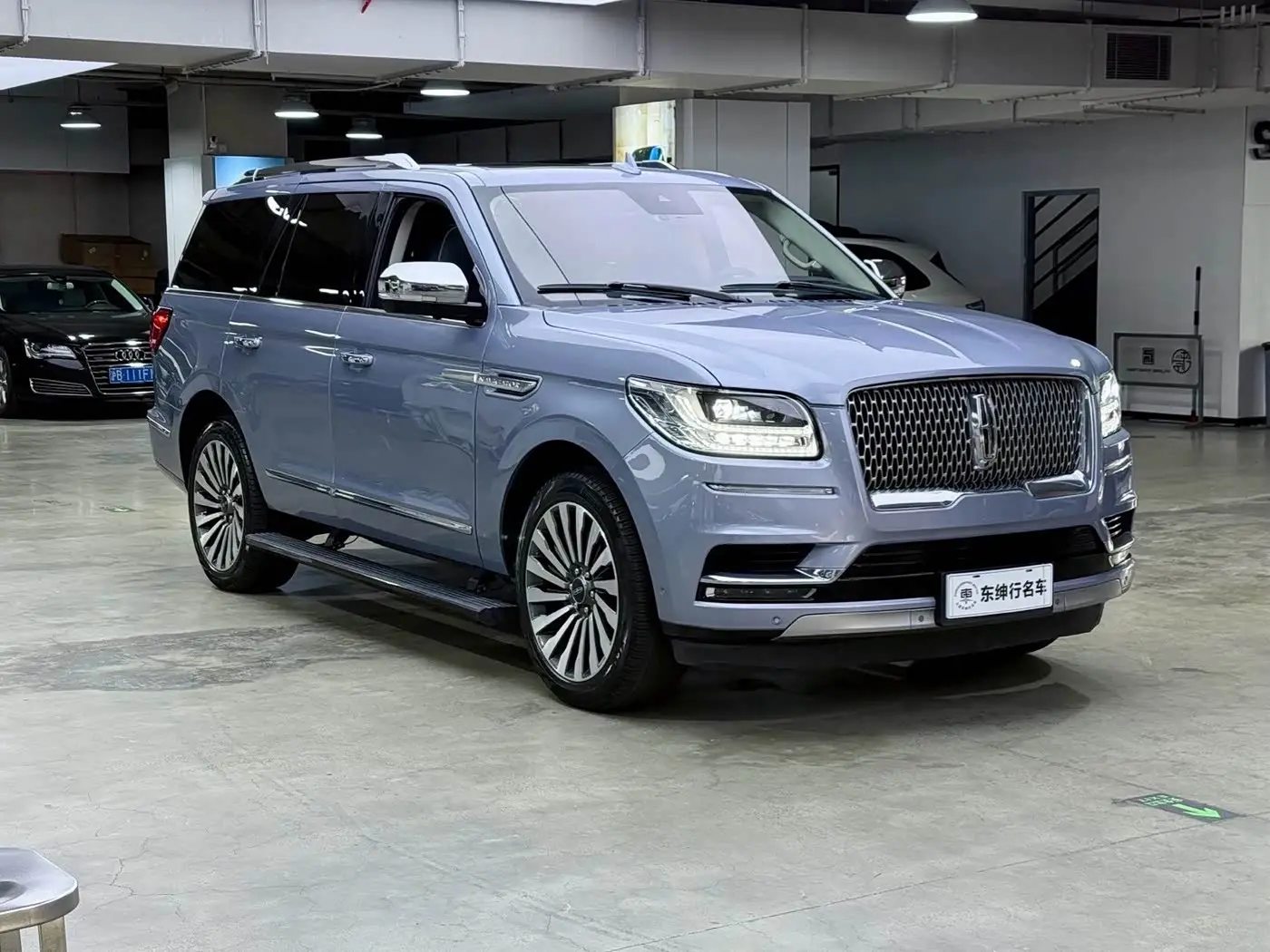 Lincoln Navigator 2019 — Photo 3/20