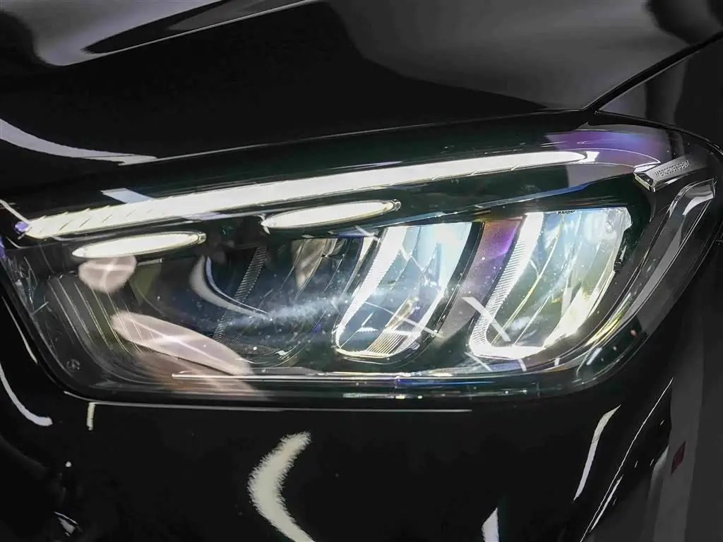 Mercedes-Benz GLE 2025 — Photo 16/18