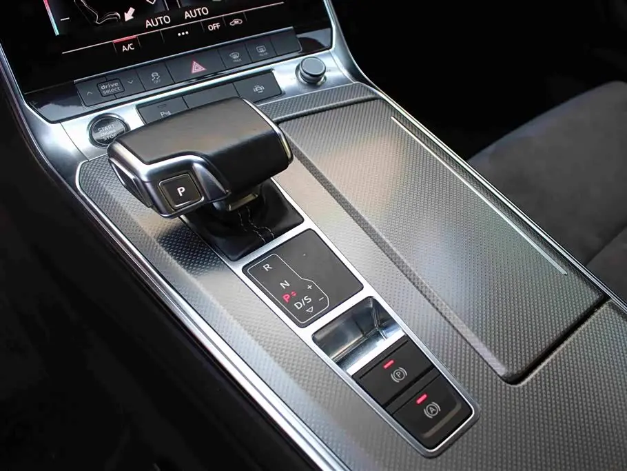 Audi A6L 2022 — Фото 7/17