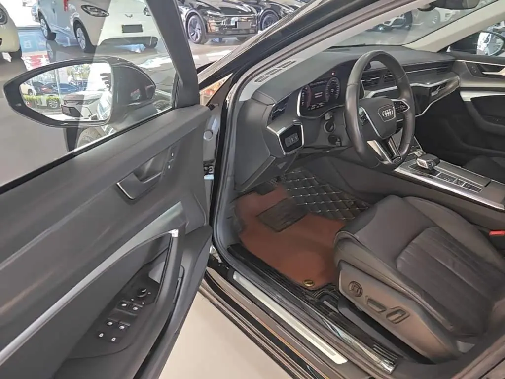 Audi A6L 2020 — Photo 12/20