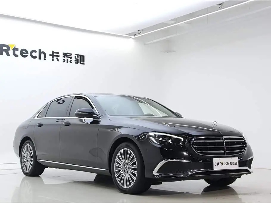 Mercedes-Benz E-Class 2022 — Фото 4/20