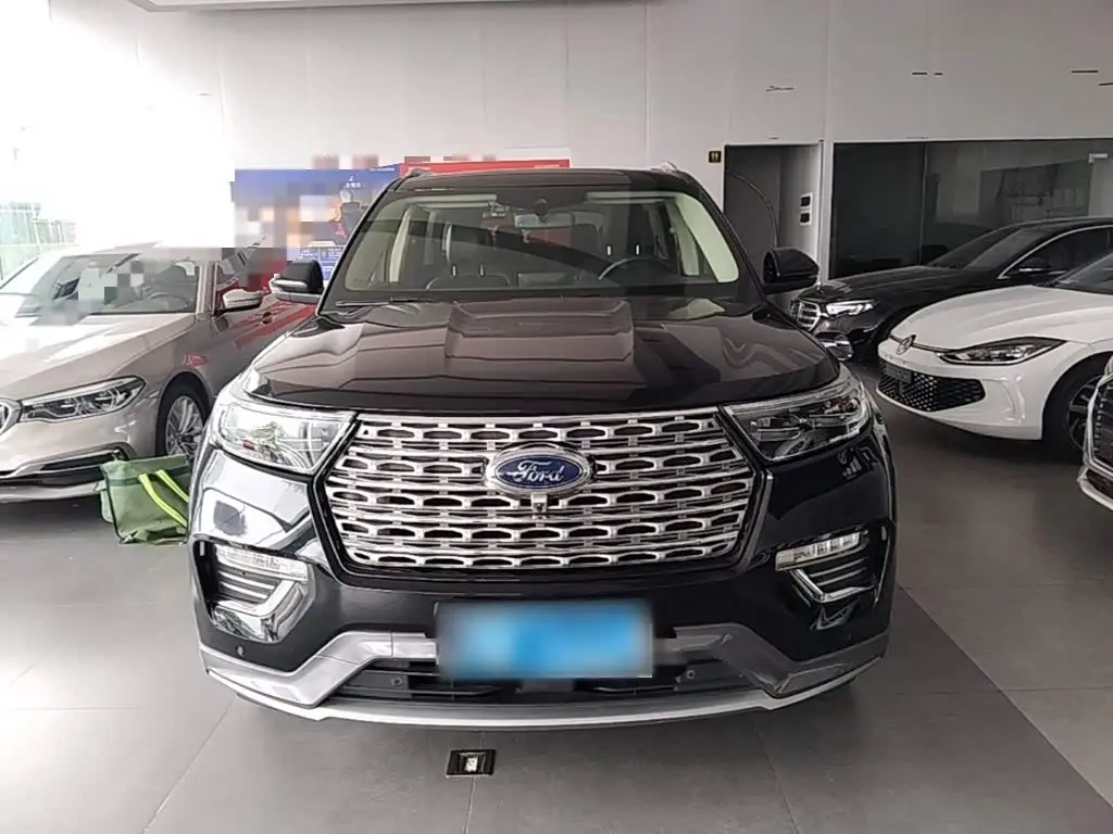 Ford Explorer 2020 — Фото 3/20