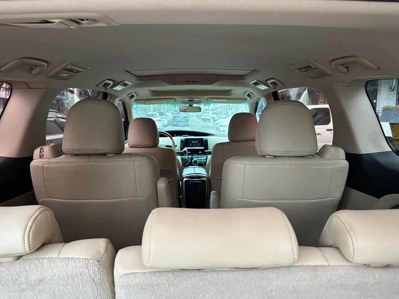Toyota Previa 2018 — Photo 5/8