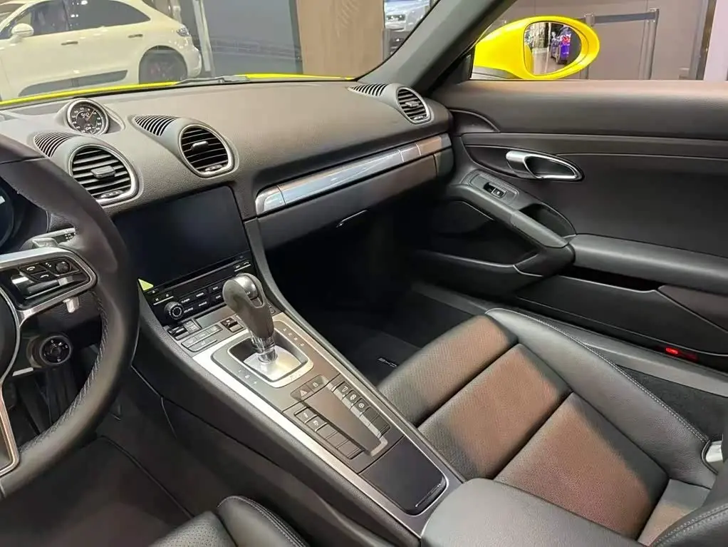 Porsche 718 2020 — Photo 8/20