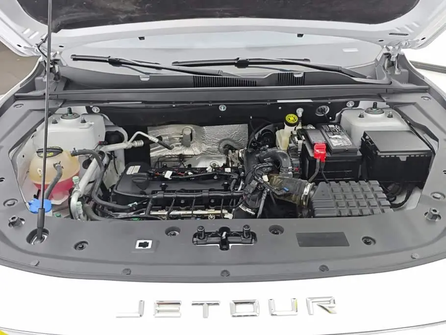Jetour X70 PLUS 2025 — Photo 10/16