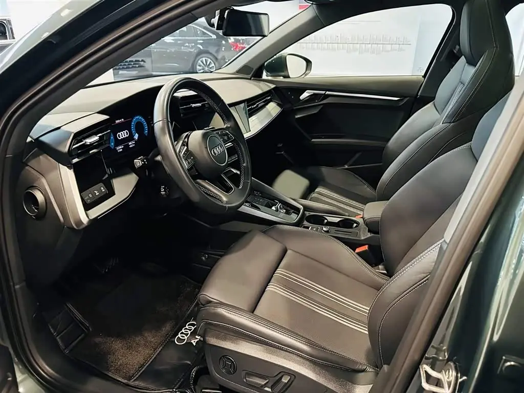 Audi A3 2024 — Photo 10/16
