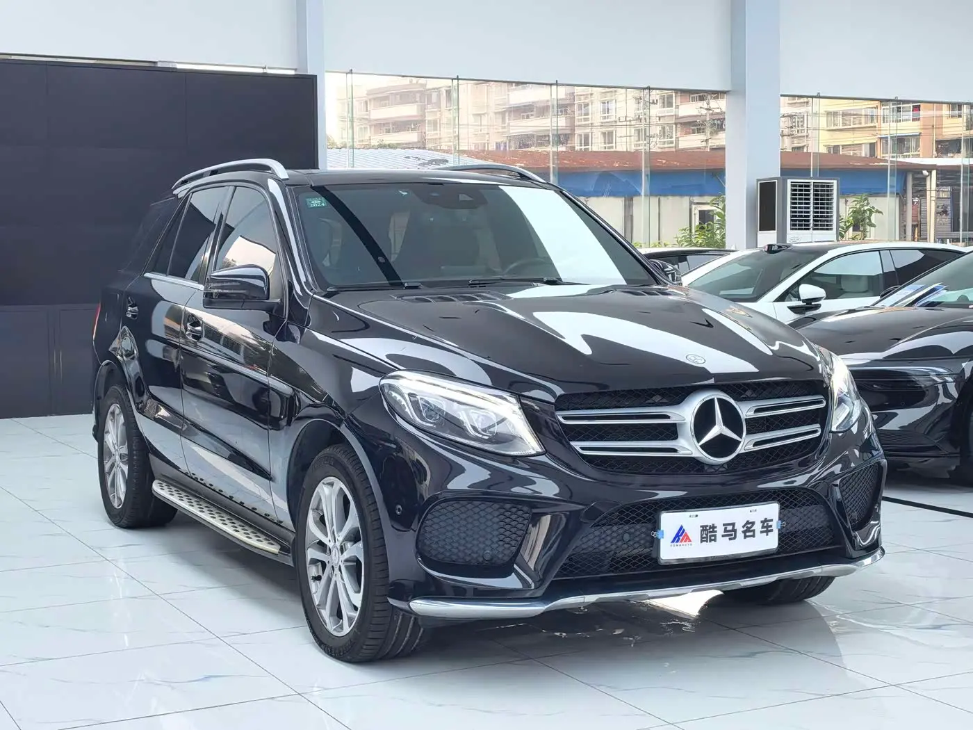Mercedes-Benz GLE 2016 — Photo 3/16