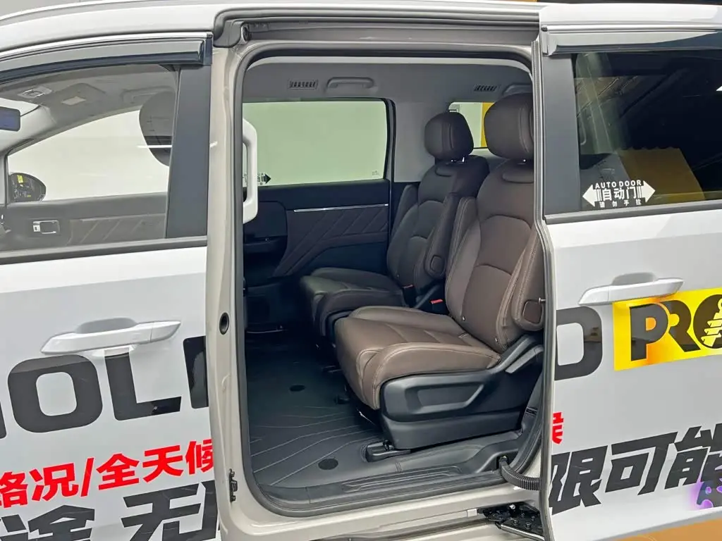 Wuling Motors Xingguang 730 New Energy 2025 — Фото 18/20