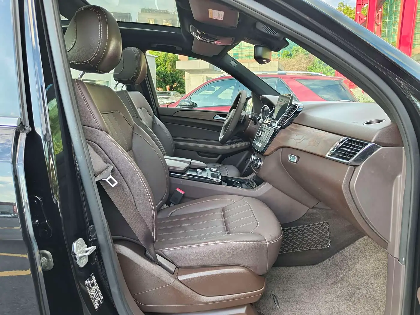 Mercedes-Benz GLE 2016 — Photo 15/20