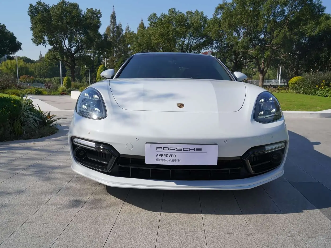 Porsche Panamera New Energy 2020 — Photo 2/19