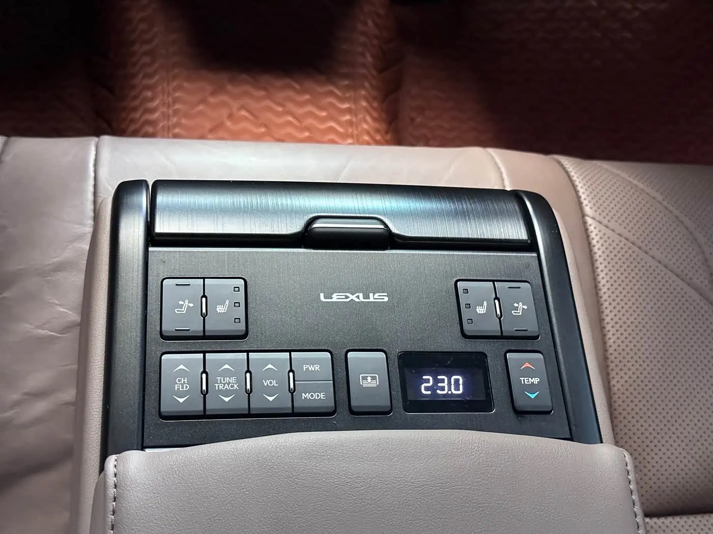Lexus ES 2021 — Фото 9/20