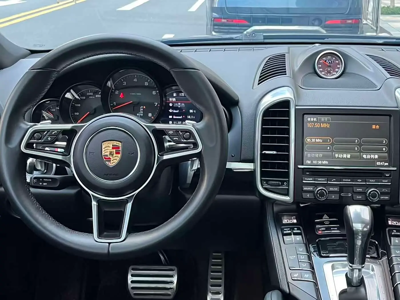 Porsche Cayenne 2015 — Фото 13/20