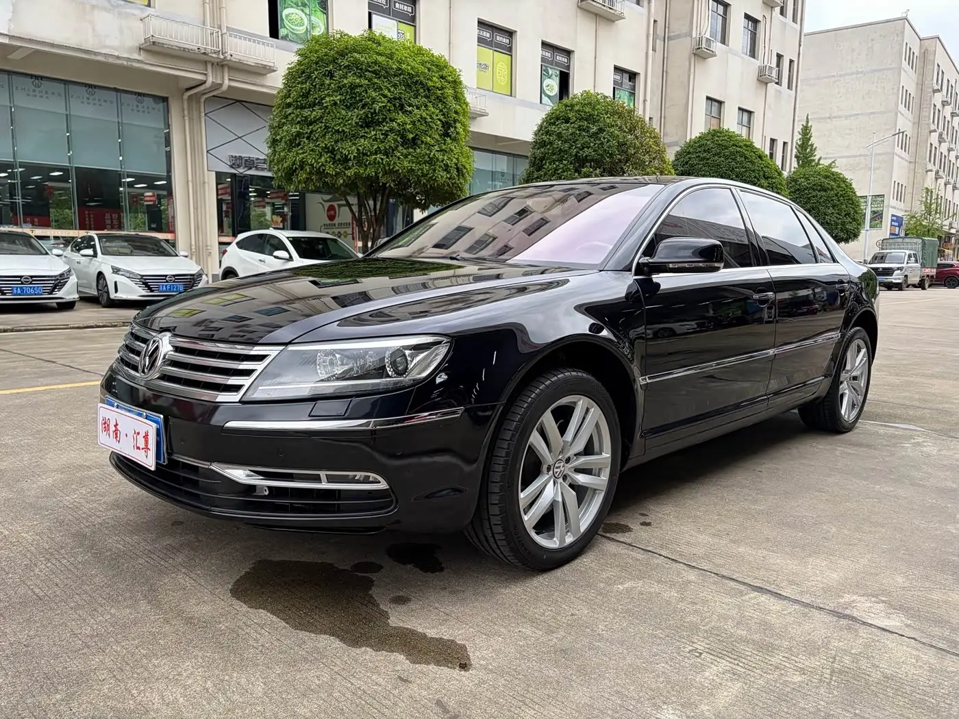 Volkswagen Phaeton, 2012