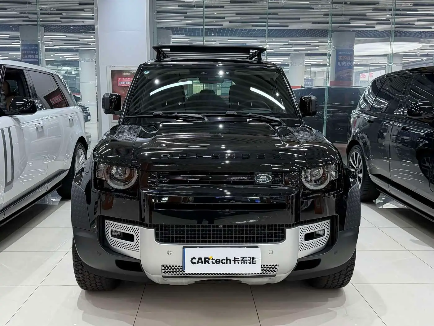 Land Rover Defender, 2024