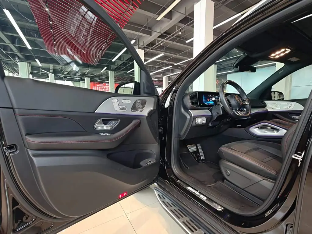 Mercedes-Benz GLE AMG 2024 — Фото 15/20