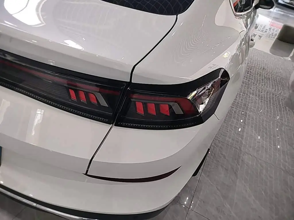 Volkswagen Lamando 2024 — Photo 8/20