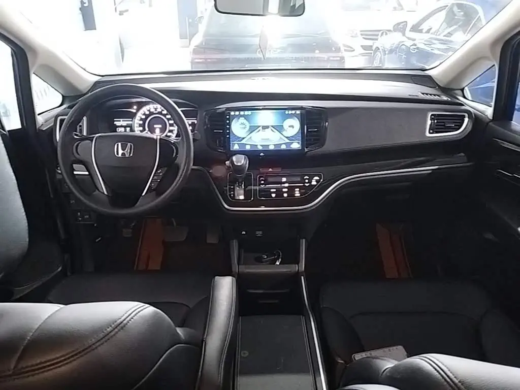 Honda Odyssey 2020 — Photo 6/20