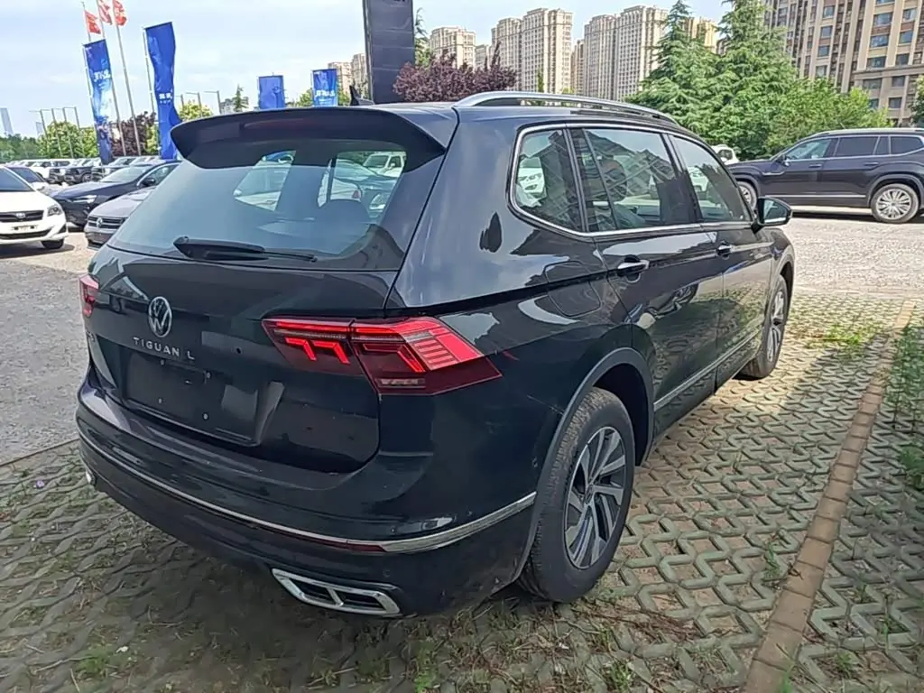 Volkswagen Tiguan L PHEV 2026 — Фото 5/20