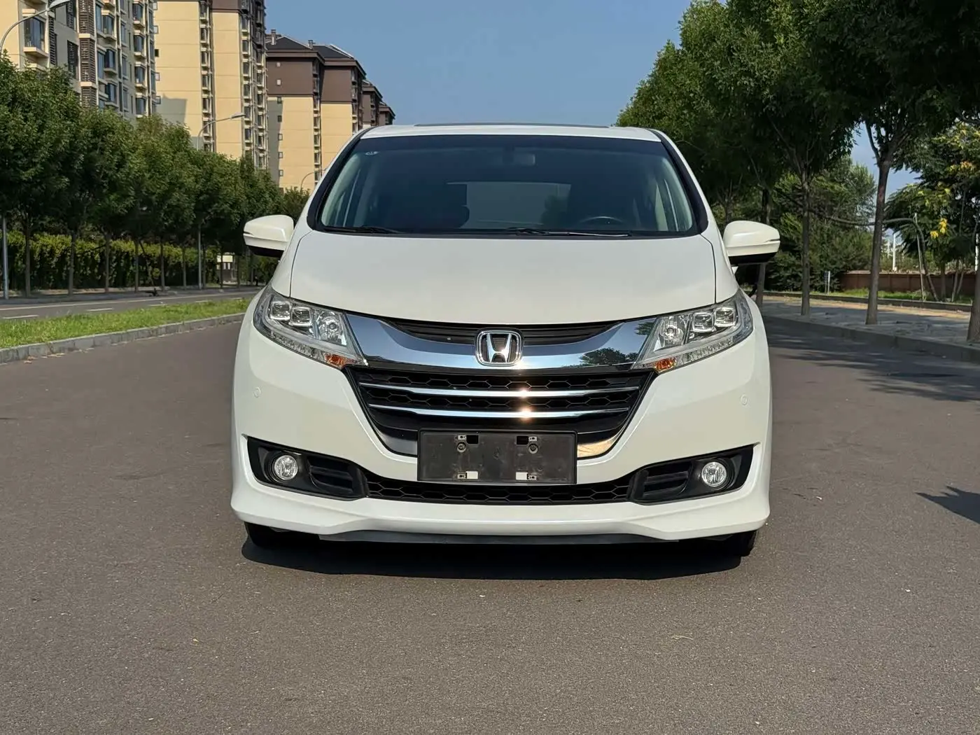 Honda Odyssey 2018 — Photo 2/14