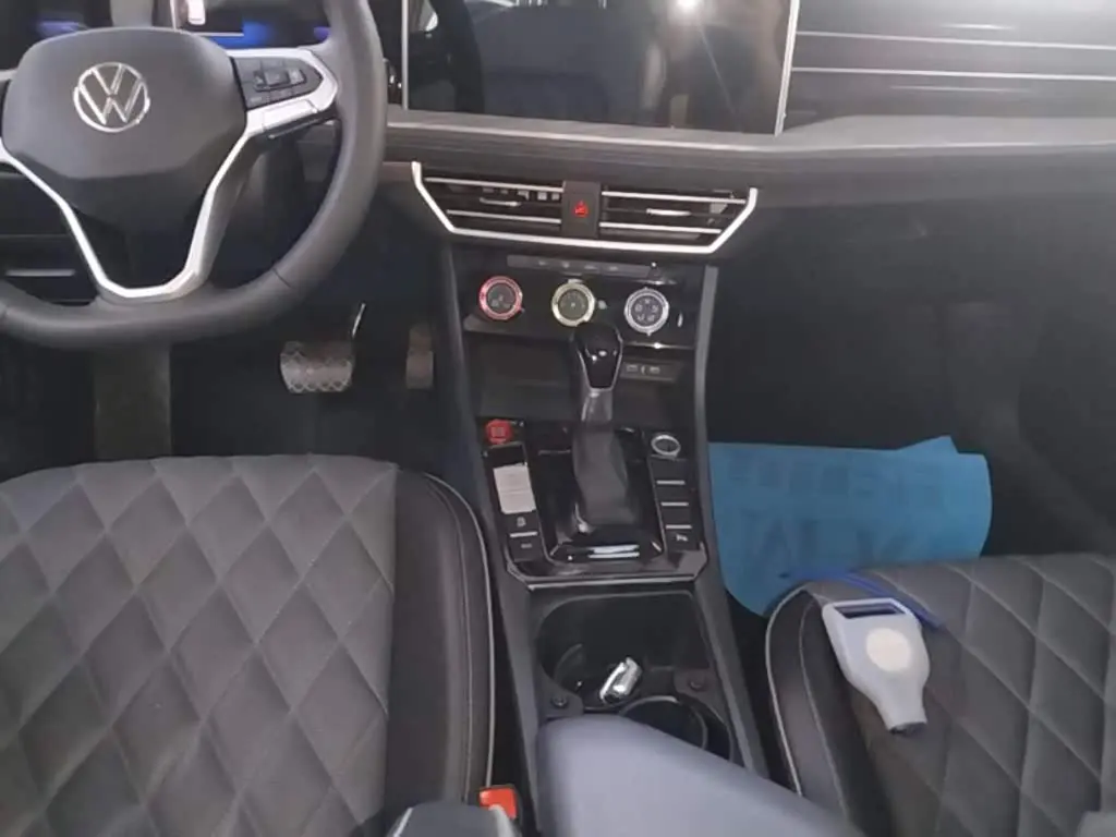 Volkswagen Sagitar 2022 — Photo 14/20