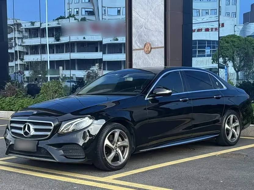 Mercedes-Benz E-Class 2019 — Фото 2/20