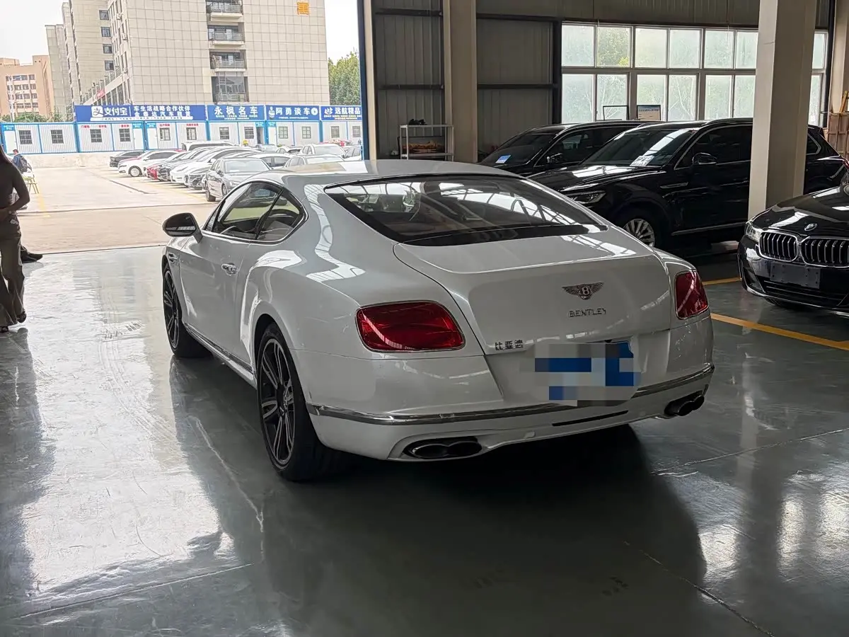 Bentley Continental 2013 — Фото 4/5