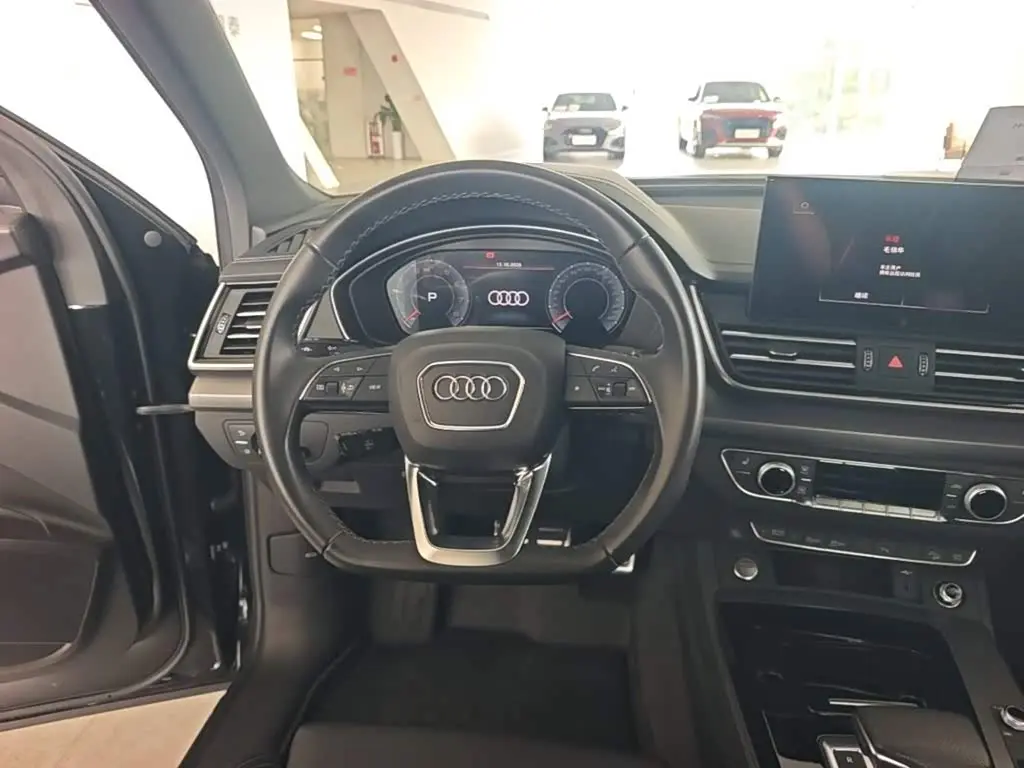 Audi Q5L 2026 — Şəkil 14/19
