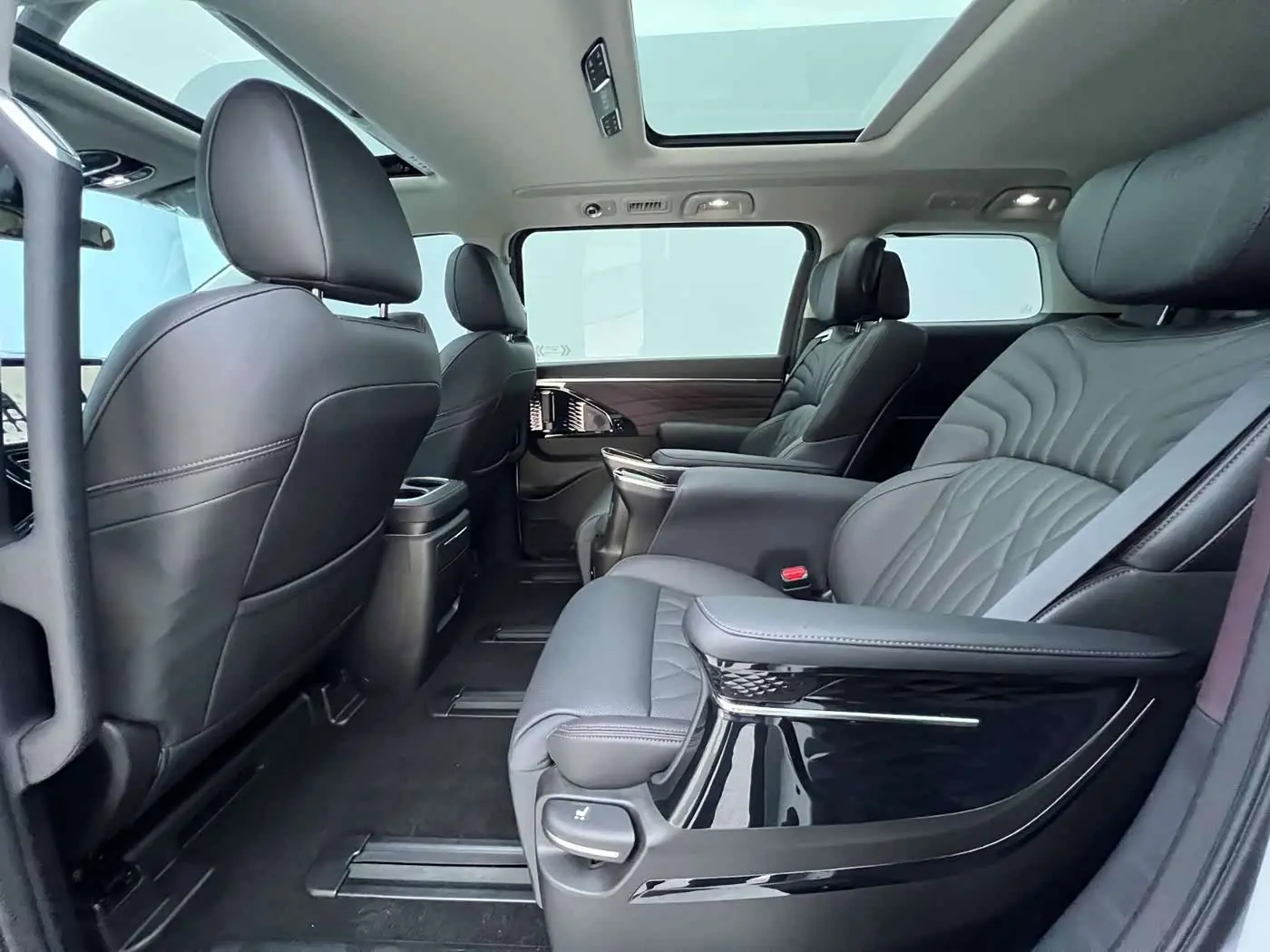 GAC Trumpchi Trumpchi M8 2026 — Фото 15/20